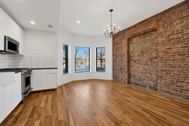 4911 S Calumet Avenue 2N, Chicago, IL 60615