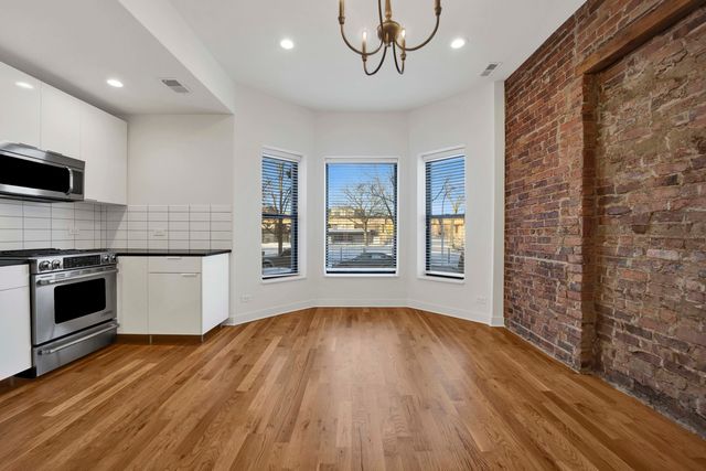 4911 S Calumet Avenue 2N, Chicago, IL 60615