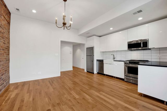 4911 S Calumet Avenue 2N, Chicago, IL 60615