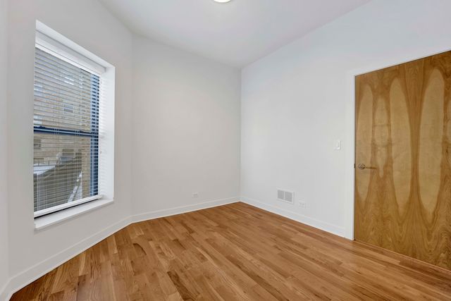 4911 S Calumet Avenue 2N, Chicago, IL 60615