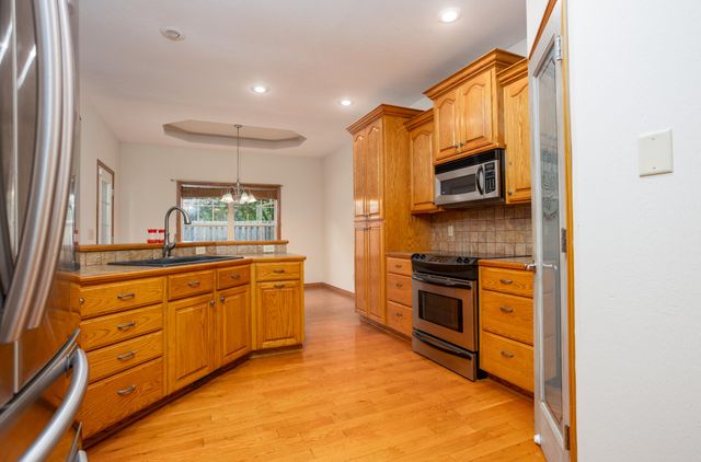 1284 Evington Court, Springfield, MO 65803