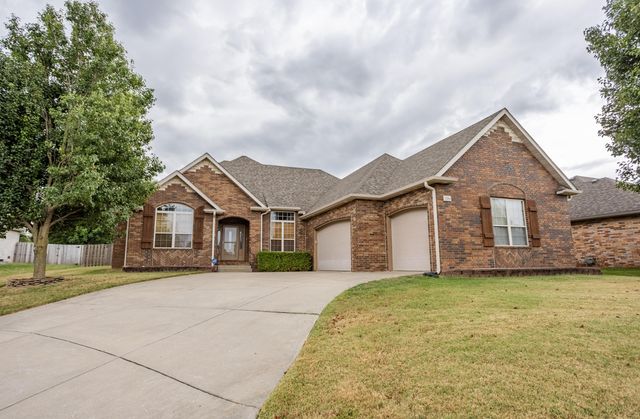 1284 Evington Court, Springfield, MO 65803