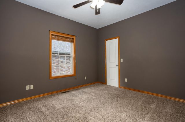 1284 Evington Court, Springfield, MO 65803