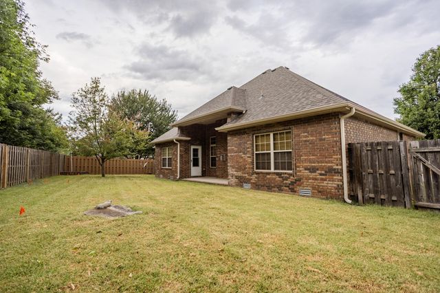 1284 Evington Court, Springfield, MO 65803