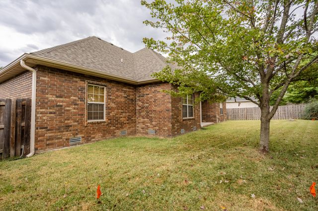 1284 Evington Court, Springfield, MO 65803