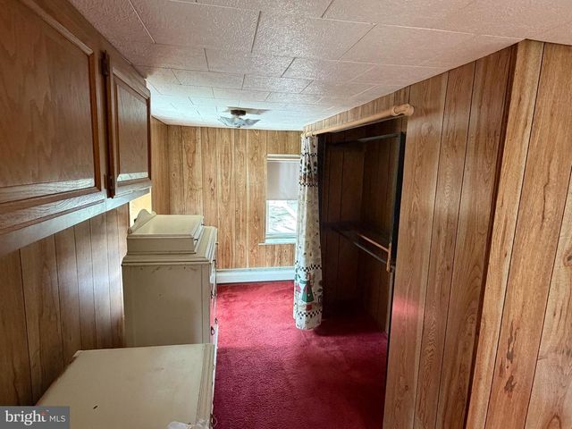 212 E CANAL ST, Hummelstown, PA 17036