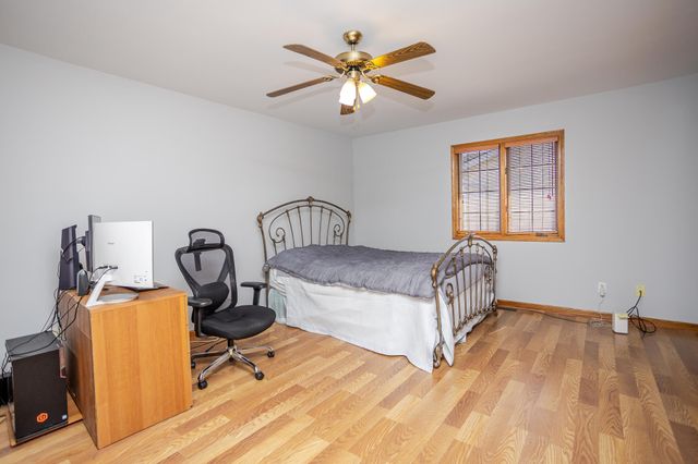 8940 Calhoun Place, Crown Point, IN 46307