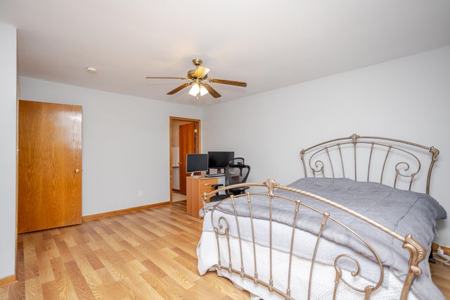 8940 Calhoun Place, Crown Point, IN 46307