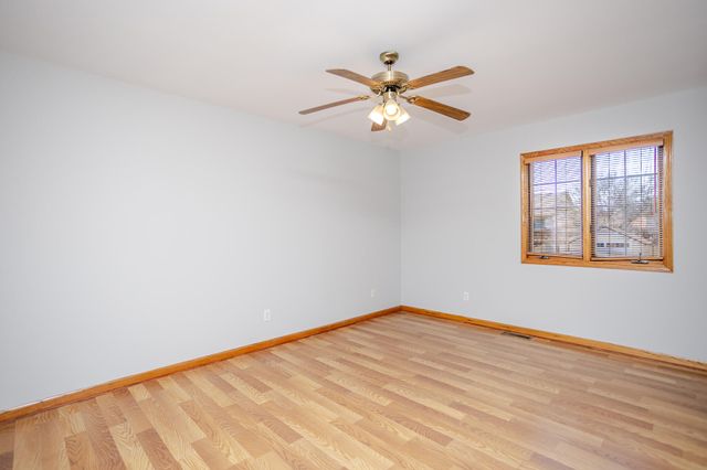 8940 Calhoun Place, Crown Point, IN 46307