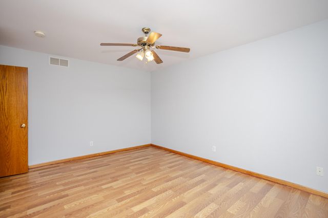 8940 Calhoun Place, Crown Point, IN 46307