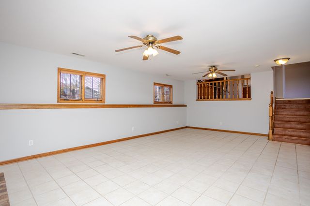 8940 Calhoun Place, Crown Point, IN 46307