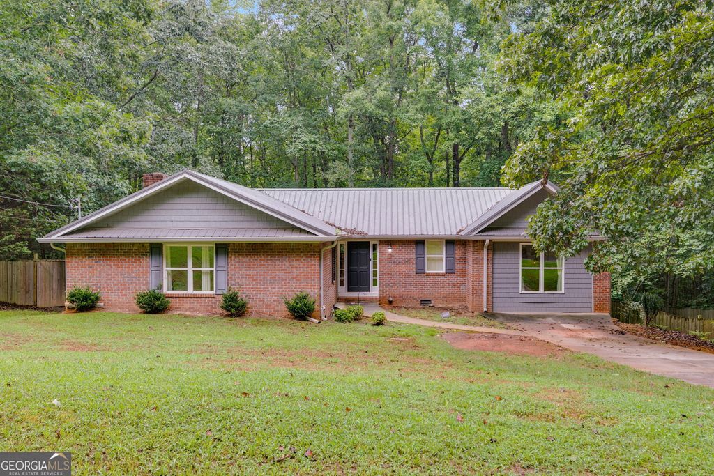 56 Rolling Hills Lane, Carrollton, GA 30116