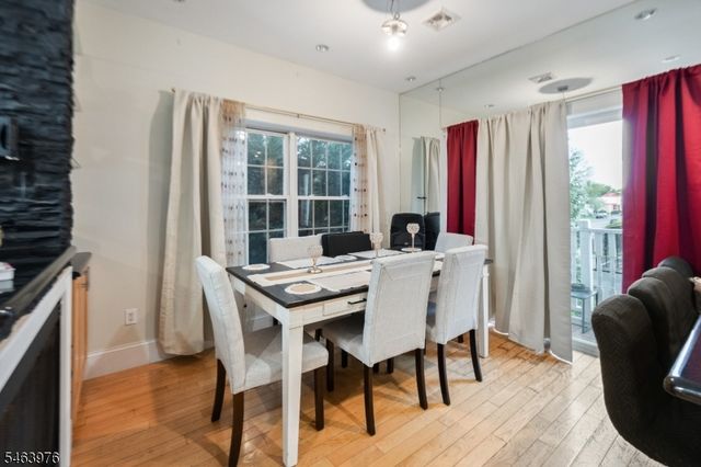 103 S Grove St, East Orange City, NJ 07018