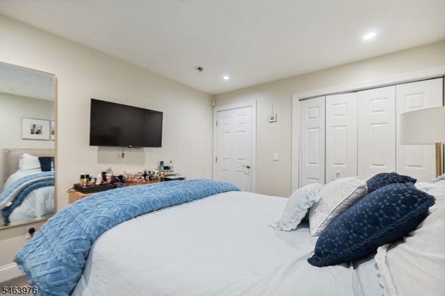103 S Grove St, East Orange City, NJ 07018