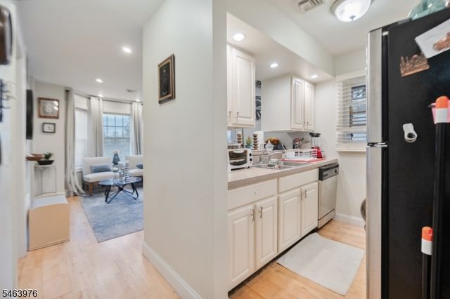 103 S Grove St, East Orange City, NJ 07018