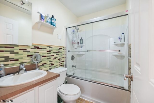 103 S Grove St, East Orange City, NJ 07018