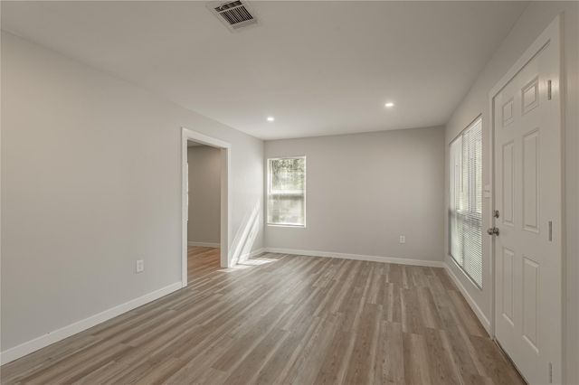 48 Hickory Bend, Riverside, TX 77320