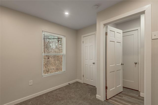 48 Hickory Bend, Riverside, TX 77320