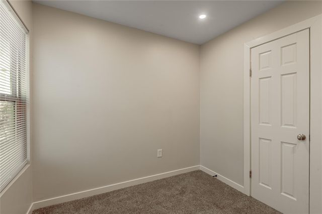 48 Hickory Bend, Riverside, TX 77320