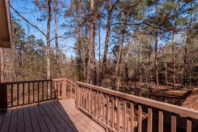 48 Hickory Bend, Riverside, TX 77320