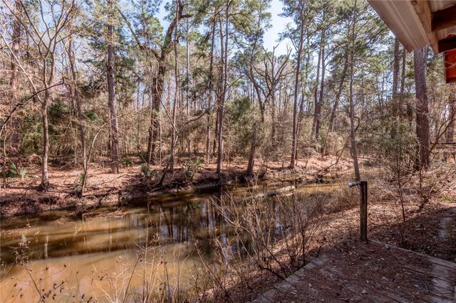 48 Hickory Bend, Riverside, TX 77320