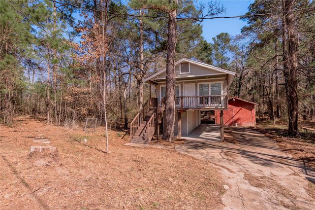 48 Hickory Bend, Riverside, TX 77320