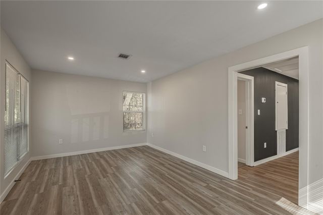 48 Hickory Bend, Riverside, TX 77320