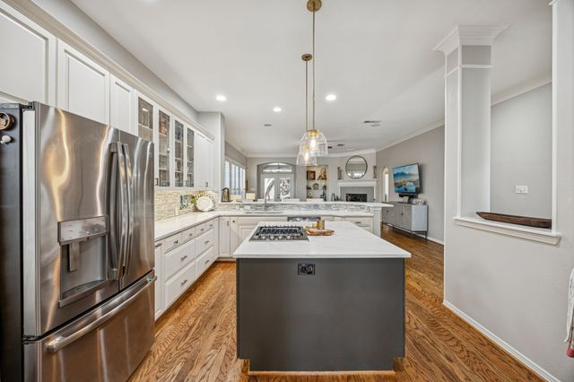 1704 Glenlivet Drive, Dallas, TX 75218