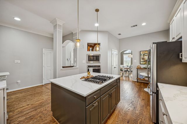 1704 Glenlivet Drive, Dallas, TX 75218