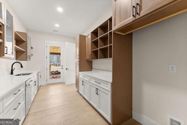 1178 Pinnacle Drive, Hoschton, GA 30548