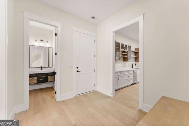 1178 Pinnacle Drive, Hoschton, GA 30548