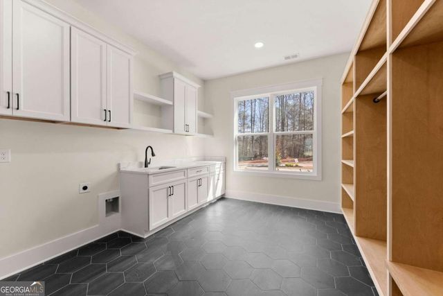 1178 Pinnacle Drive, Hoschton, GA 30548