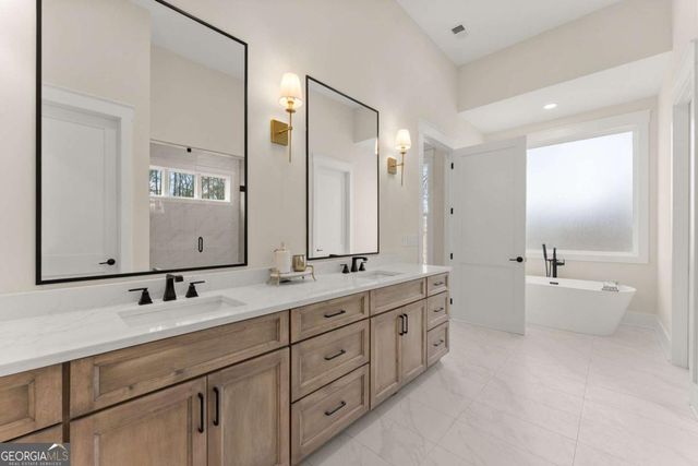 1178 Pinnacle Drive, Hoschton, GA 30548