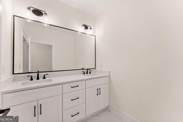 1178 Pinnacle Drive, Hoschton, GA 30548