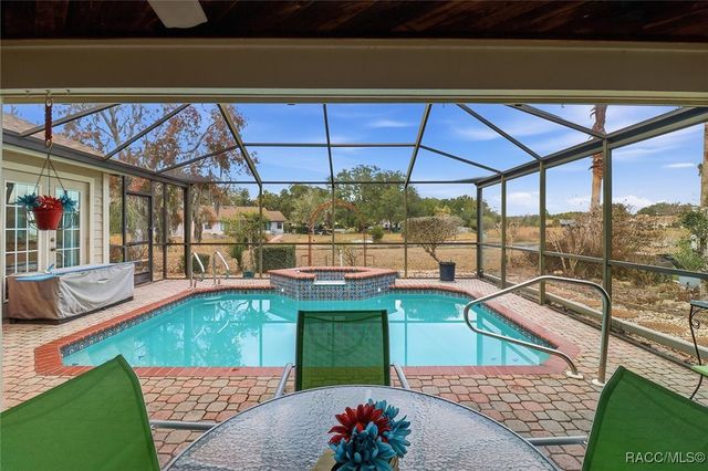 9533 Pelican Cove Court, Inverness, FL 34450