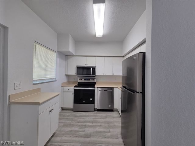 8408 Bernwood Cove LOOP 1705, Fort Myers, FL 33966