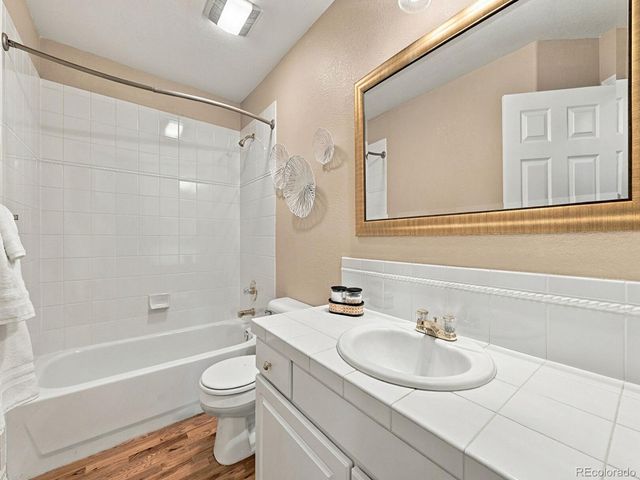 1331 Castlepoint Circle, Castle Pines, CO 80108