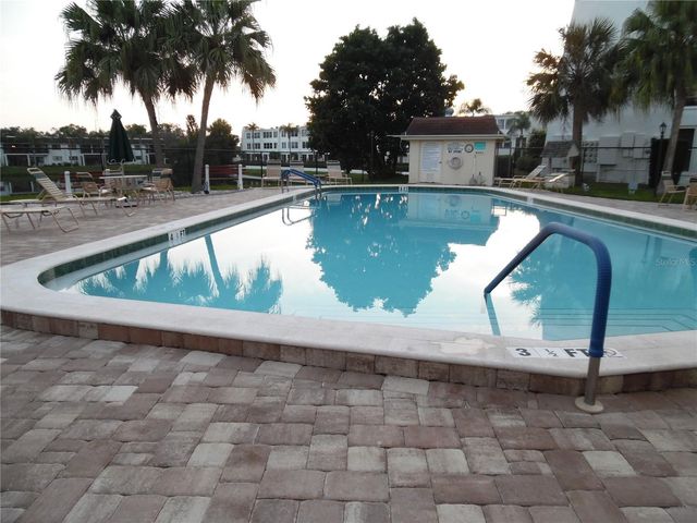 1657 S LAKE AVENUE 1, Clearwater, FL 33756