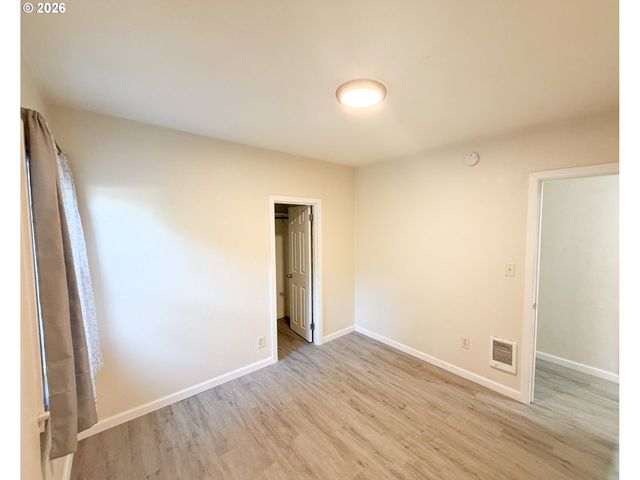 3003 E 24TH St, Vancouver, WA 98661