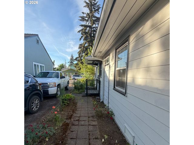 3003 E 24TH St, Vancouver, WA 98661
