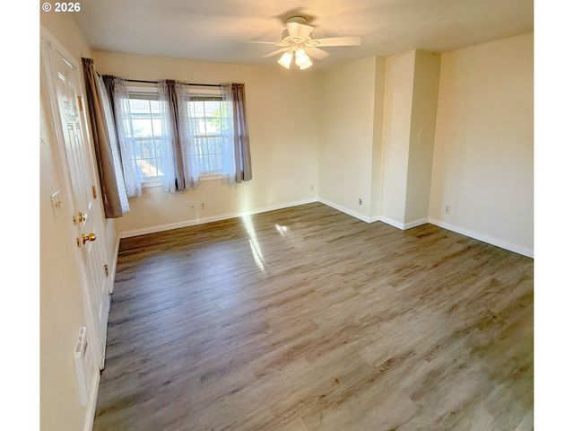 3003 E 24TH St, Vancouver, WA 98661