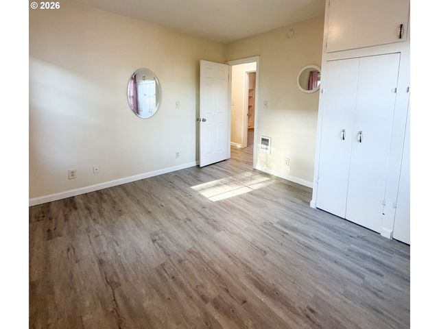 3003 E 24TH St, Vancouver, WA 98661