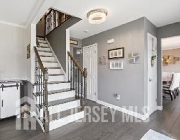 623 Lloyd Road, Aberdeen, NJ 07747