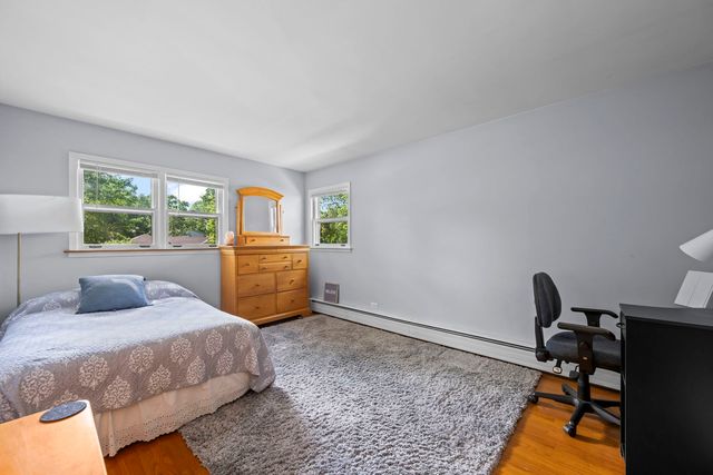 311 N Beverly Lane, Arlington Heights, IL 60004