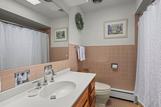 311 N Beverly Lane, Arlington Heights, IL 60004