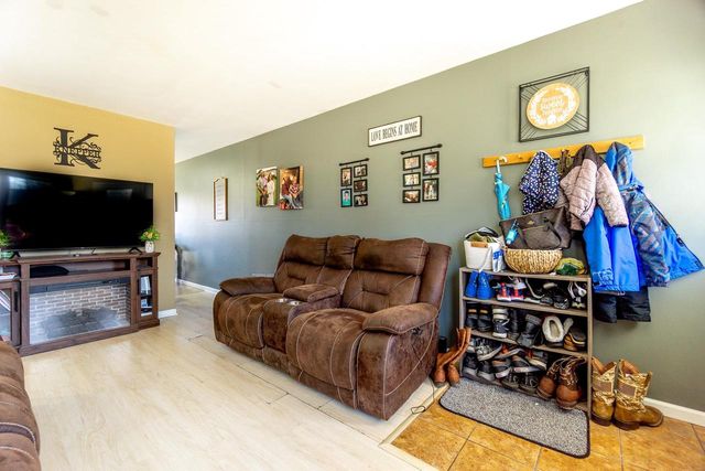 815-817 Sweeney Road, Edgerton, WI 53534