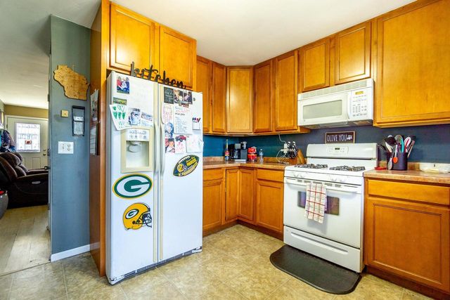 815-817 Sweeney Road, Edgerton, WI 53534