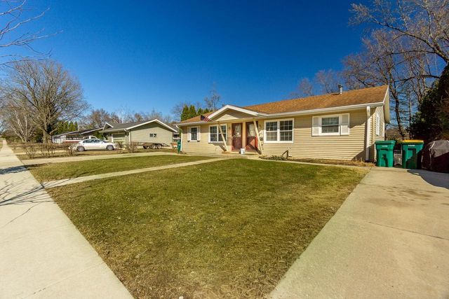815-817 Sweeney Road, Edgerton, WI 53534