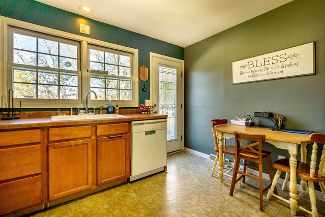 815-817 Sweeney Road, Edgerton, WI 53534