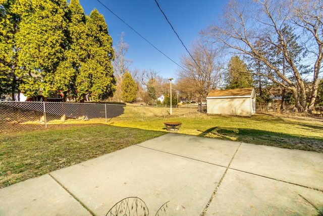 815-817 Sweeney Road, Edgerton, WI 53534